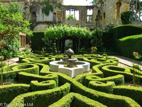 tudor times knot garden